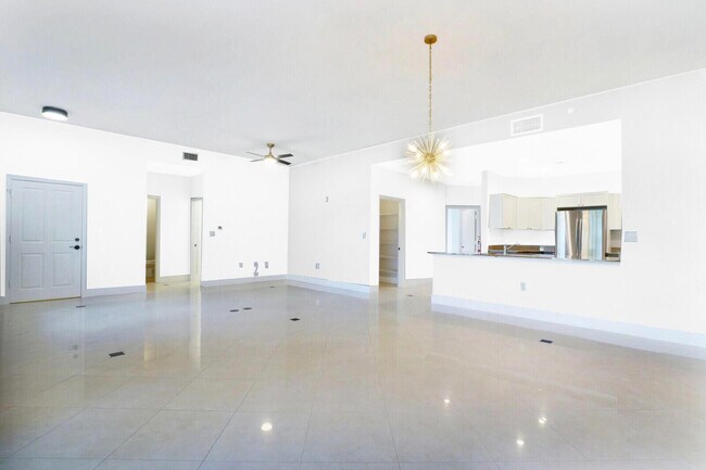 Building Photo - 3940 N Flagler Dr
