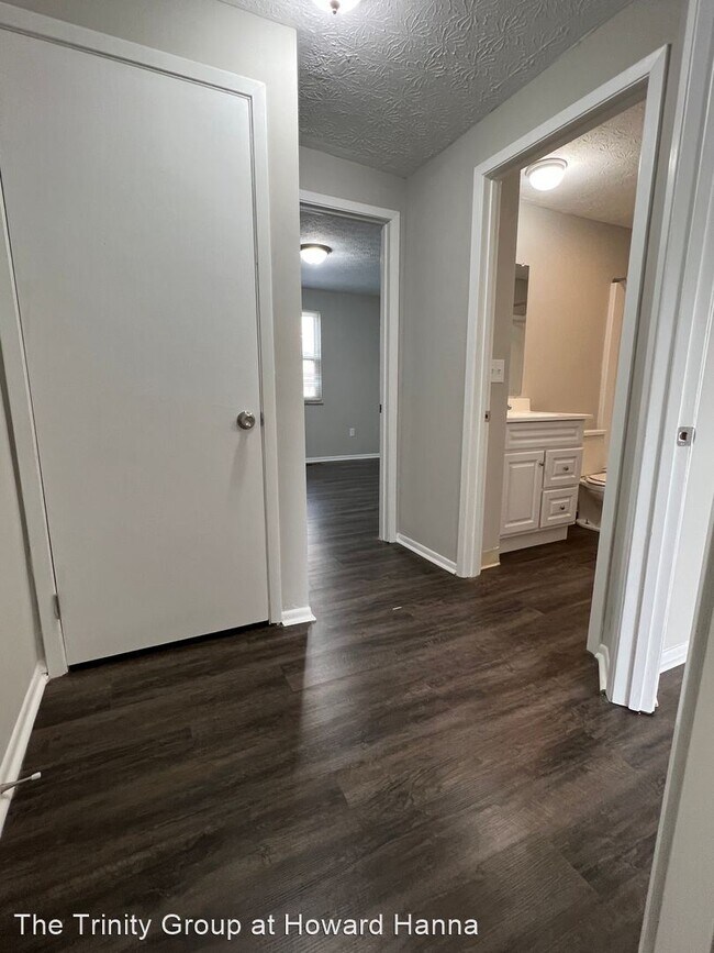 Building Photo - 2 br, 1.5 bath House - 5340 Shiloh Drive