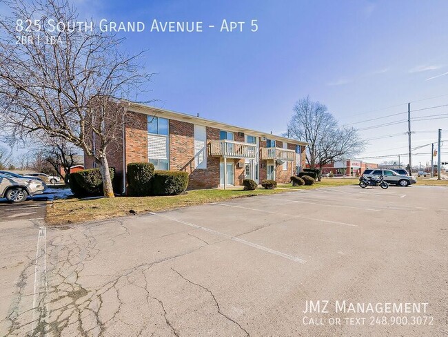Building Photo - 825 S Grand Ave