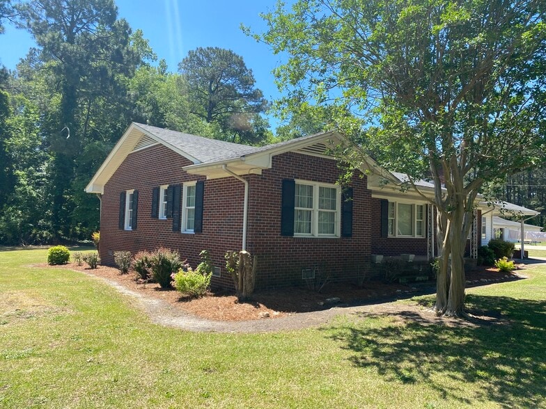 Building Photo - 5829 Shiloh Church Rd