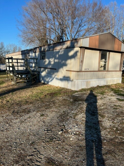 Building Photo - 8379 Parkview Ln