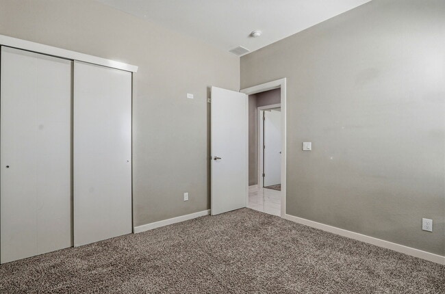 Building Photo - 125 Via Rojas