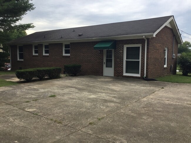 Building Photo - 3 Bedroom Home For Rent in St. Bethlehem A...