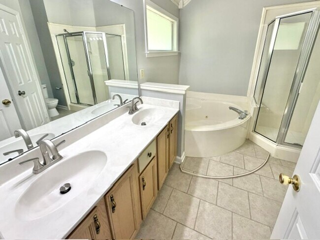 Building Photo - 4839 Callaway Hills Dr