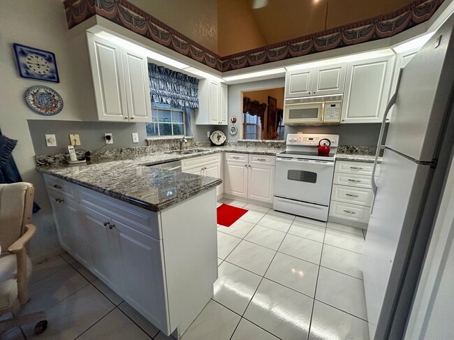 Building Photo - 7922 Sandy Pointe Dr