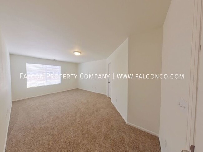 Building Photo - 5628 Saint Patrick Vw