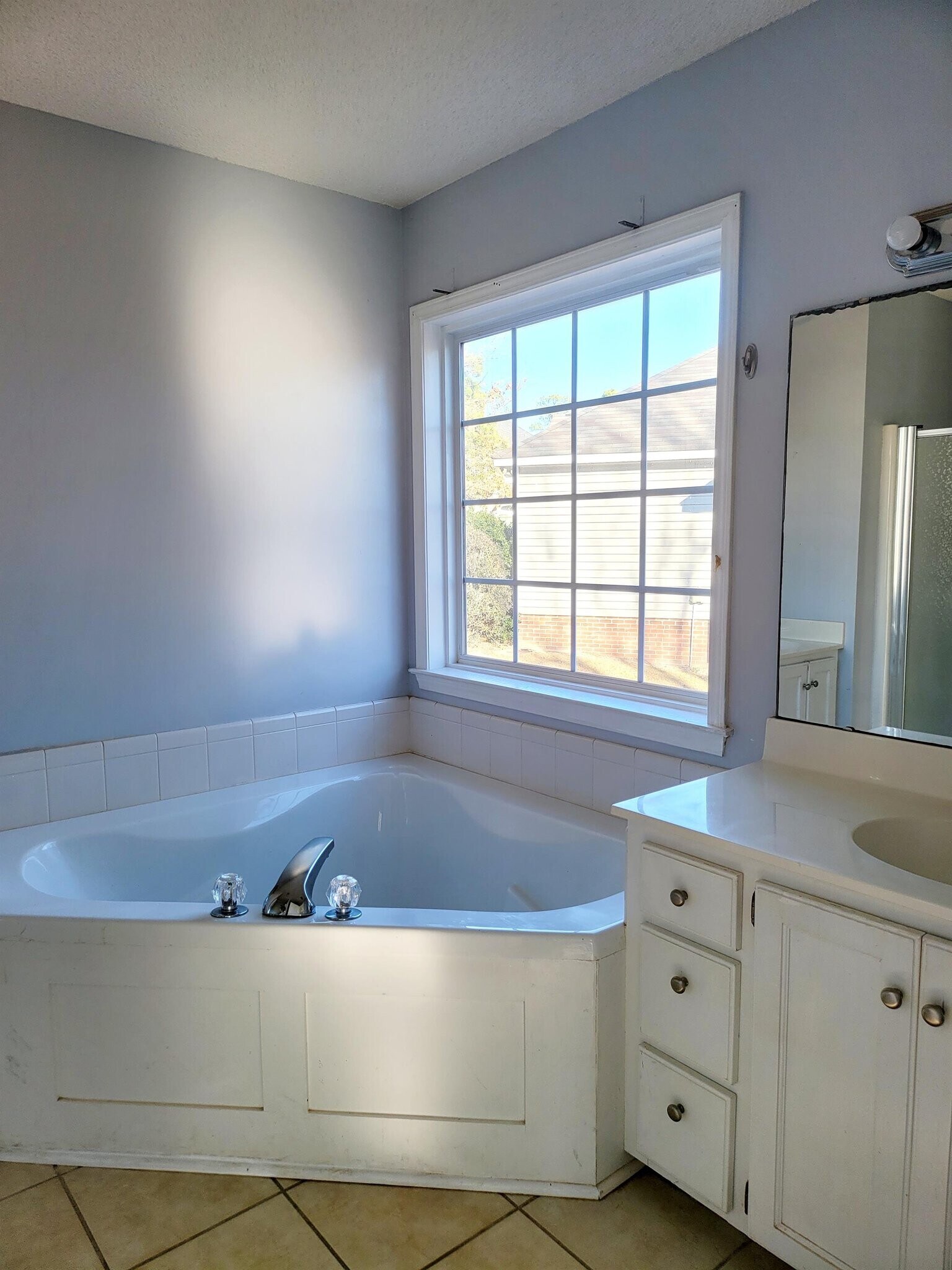 Building Photo - 114 Wild Fern Ct