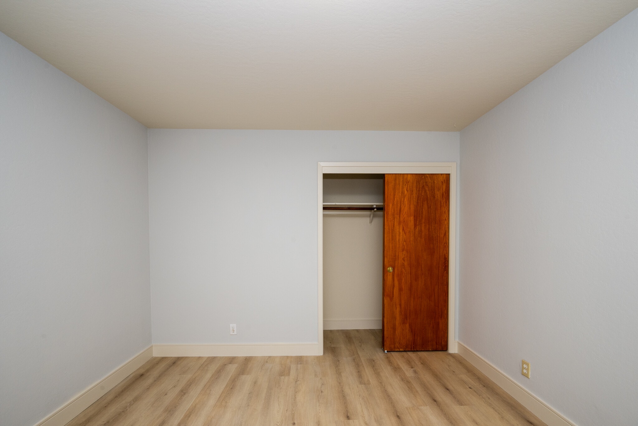 Building Photo - 185 Sickles Ave