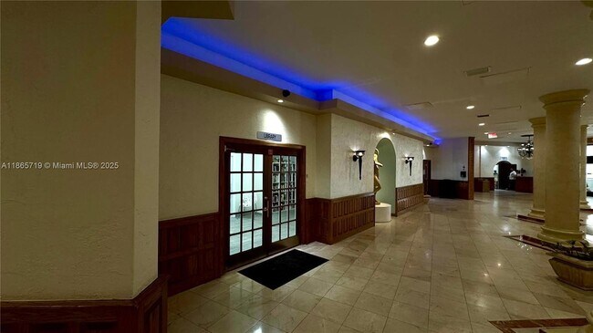 Building Photo - 3725 S Ocean Dr