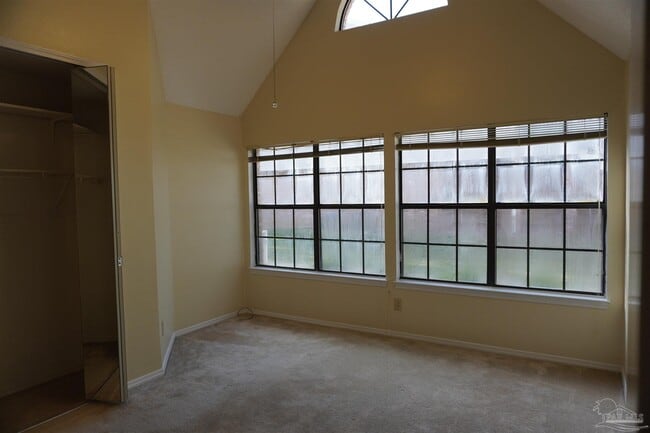 Building Photo - 5001 Grande Dr