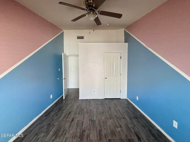 Building Photo - 403 Wisconsin Ct