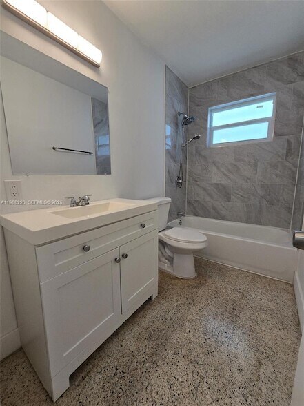 Building Photo - 3245 SW 88th Ct