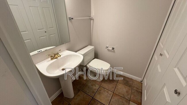 Building Photo - 6892 Florentine Way