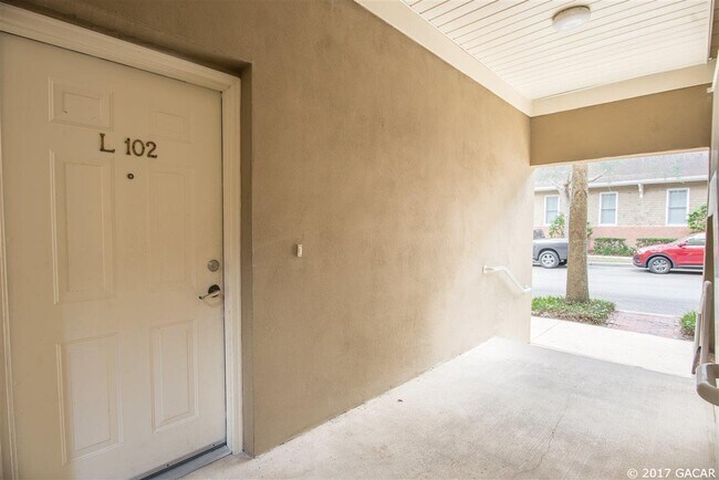 Building Photo - 9149 SW 49th Pl