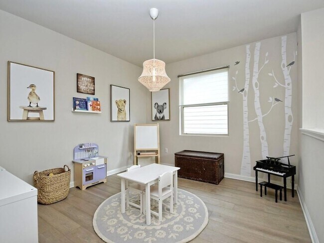 Building Photo - 1708 Arcilla St