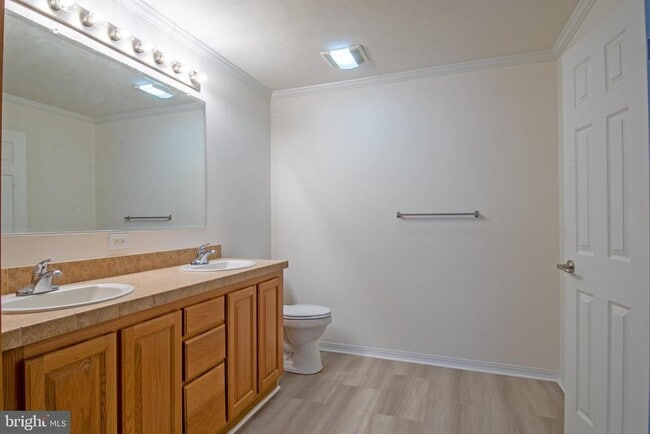 Building Photo - 192 Daffodil Dr