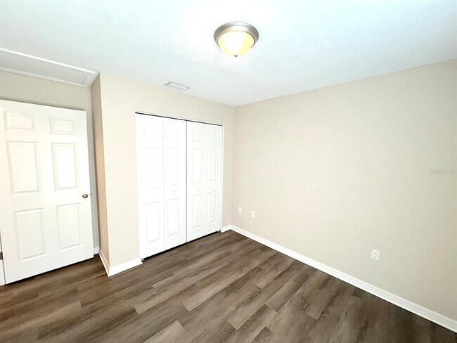 Building Photo - 59 Pine Haven Dr