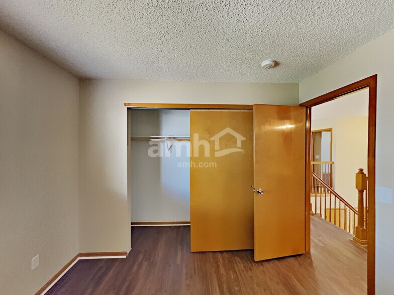Building Photo - 19065 E Chenango Cir