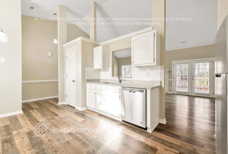 Building Photo - 7030 Daerwood Pl