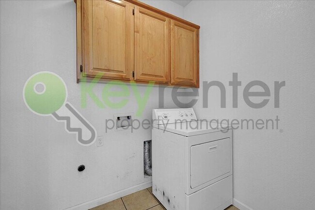 Building Photo - 5338 Brookfield Cir
