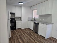 Building Photo - 2211 33rd St