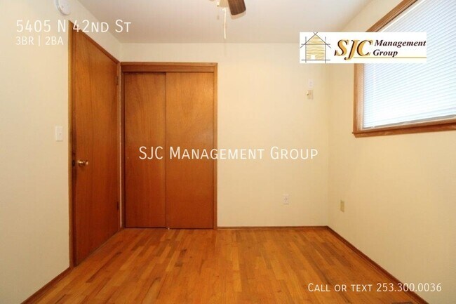 Building Photo - 5405 N 42nd St