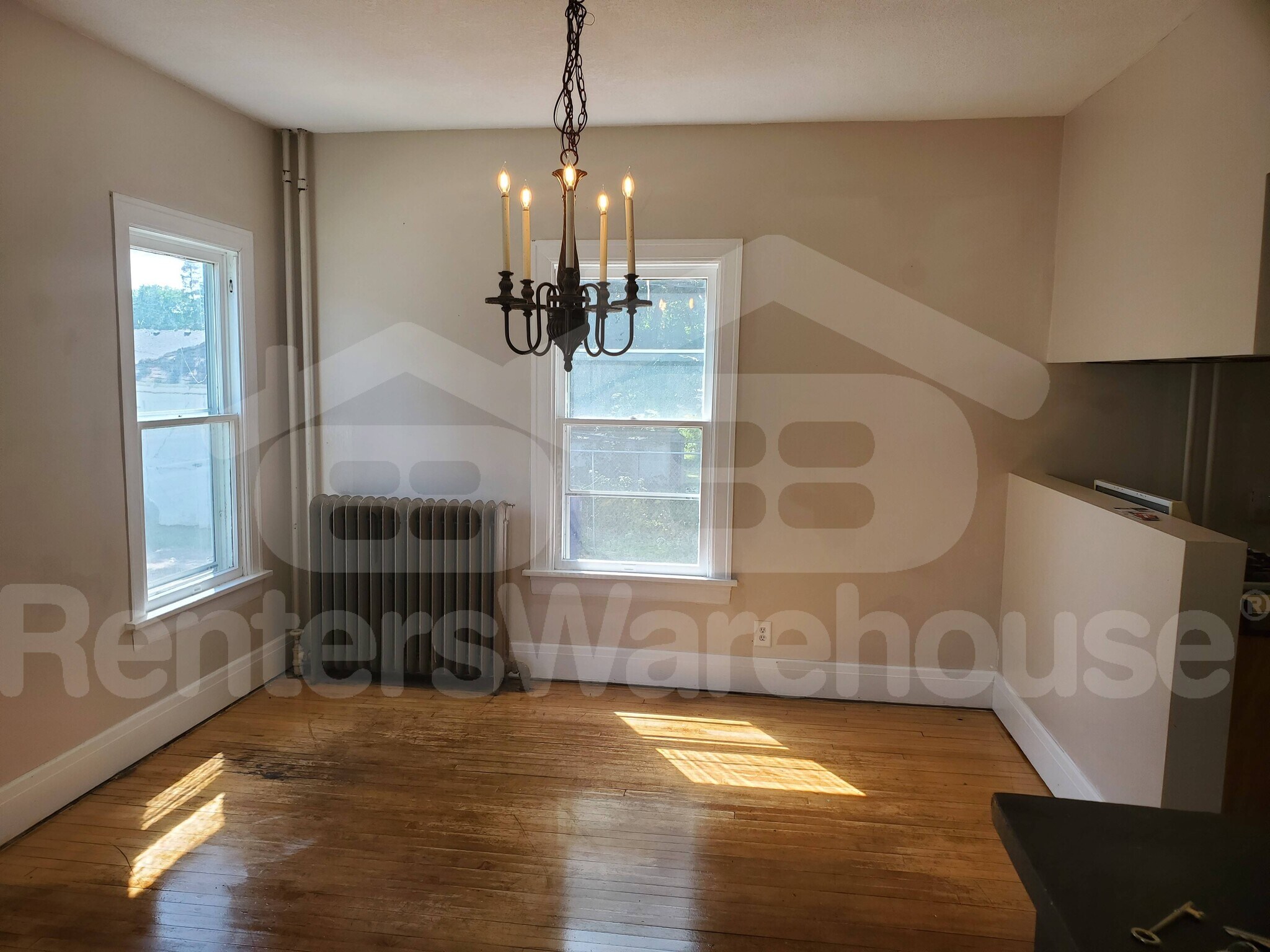 Building Photo - 608 Red Wing Ave