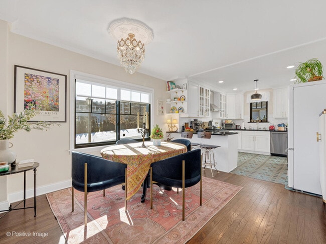 Building Photo - 318 Bluff Ave