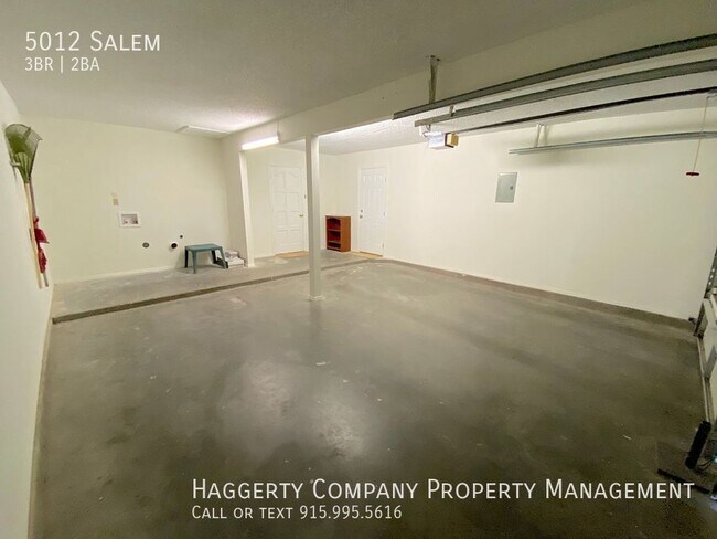 Building Photo - 5012 Salem-