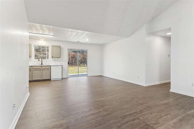 Building Photo - 410 Shenandoah Ct