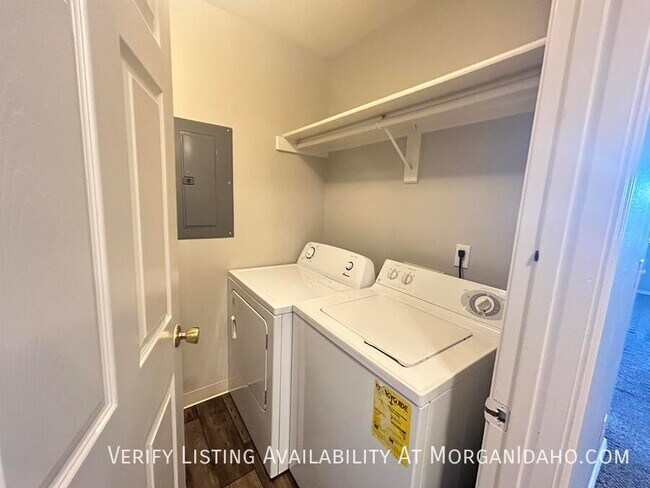 Building Photo - 6723 W Overland Rd