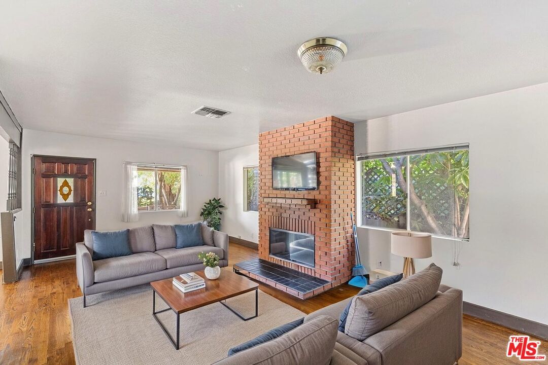 Living Room - 5723 Stansbury Ave