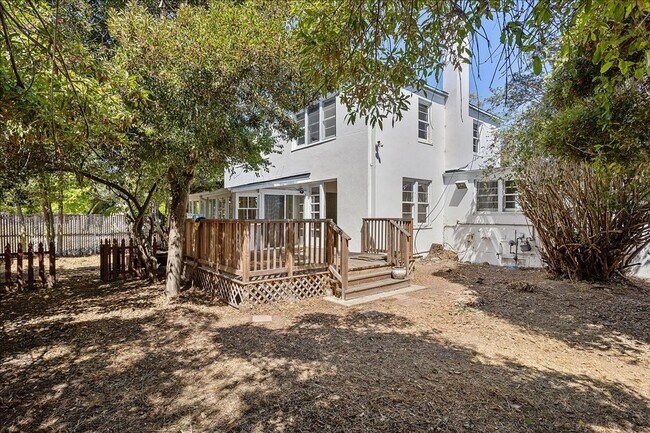Building Photo - 2875 San Pedro Rd