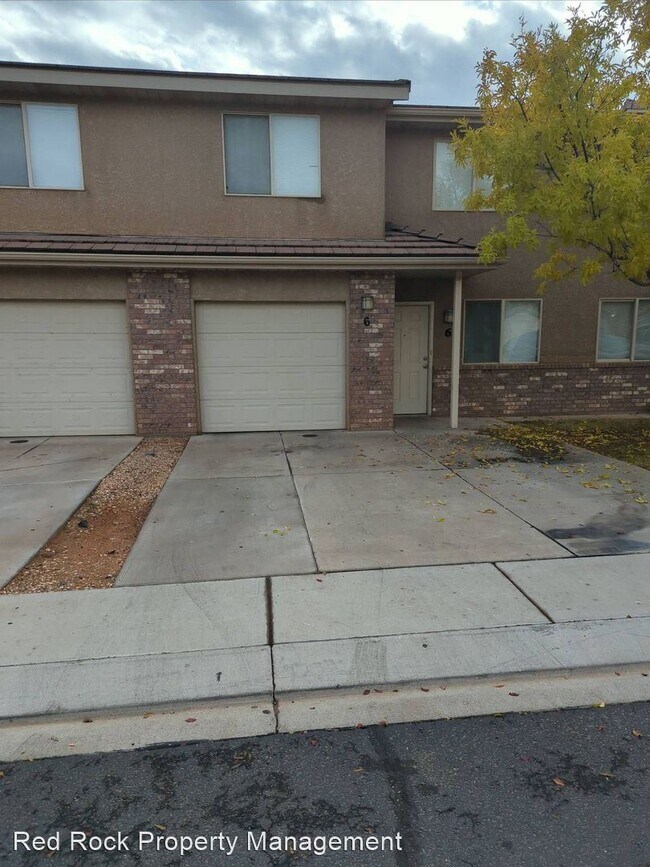 Building Photo - 3 br, 2.5 bath House - 790 N 2720 E Street #6