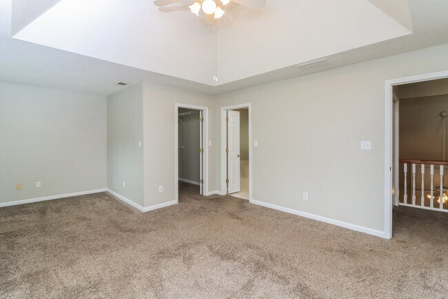 Building Photo - 1005 Crooked Creek Ct SE