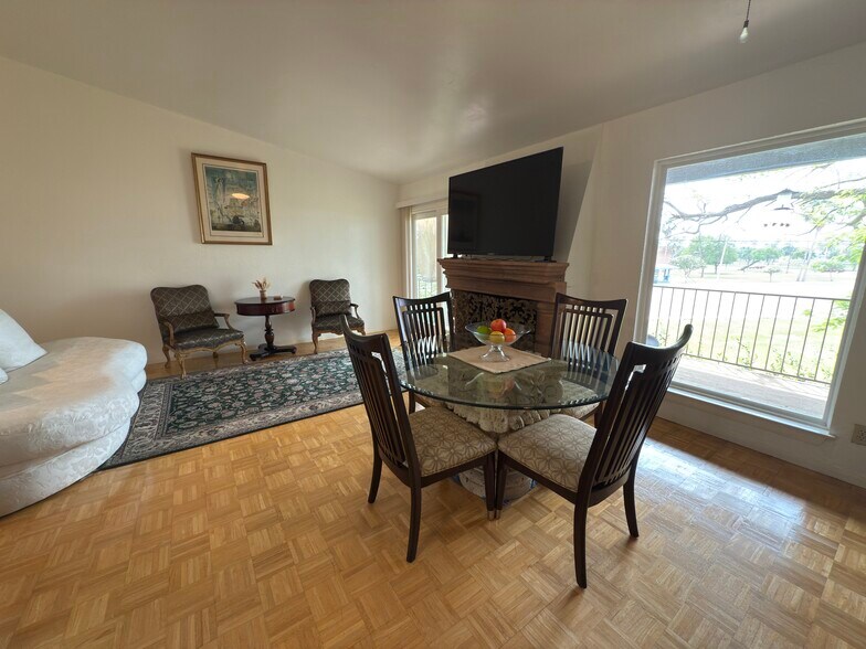 Dining/Living Area with balcony - 2901 Central Blvd