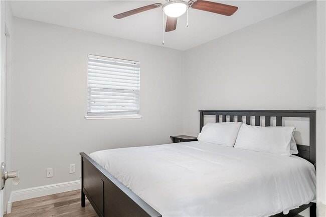 Building Photo - 4105 W Bay Ave