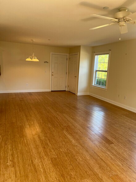 Building Photo - 345 Saco St