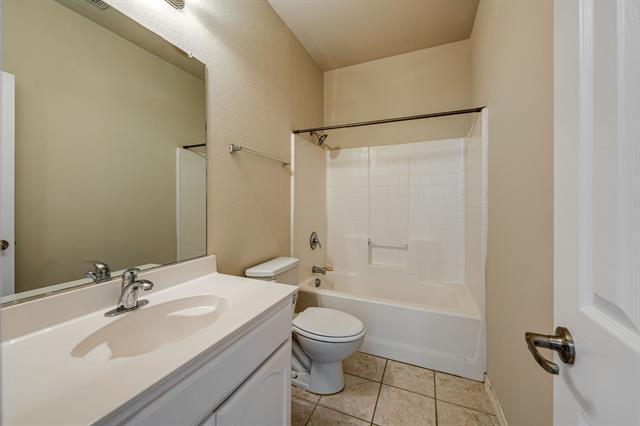 Building Photo - 6517 Alexandra Meadows Dr