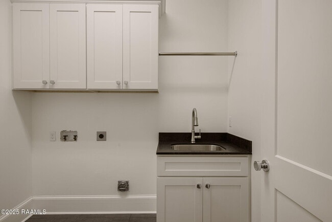Building Photo - 102 Drifting Sands Ln