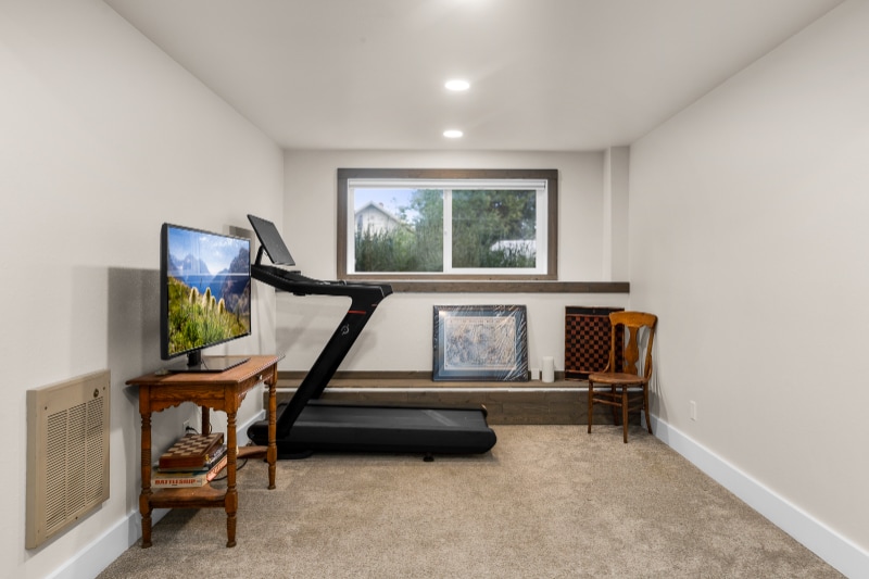 Building Photo - 240 Dakota Ave