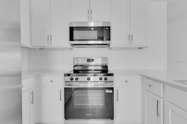 Building Photo - 5540 Sapote Ct