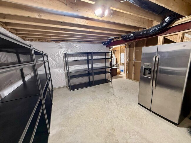 Building Photo - 1116 City View Ln