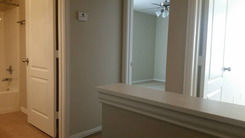 Building Photo - 312 Wrangler Ln
