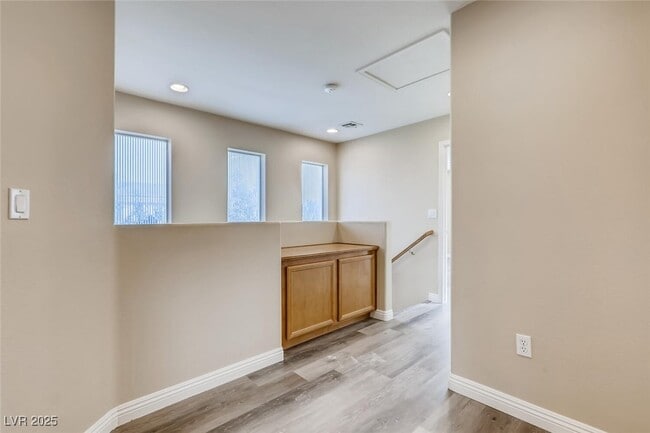Building Photo - 6249 Blushing Willow St