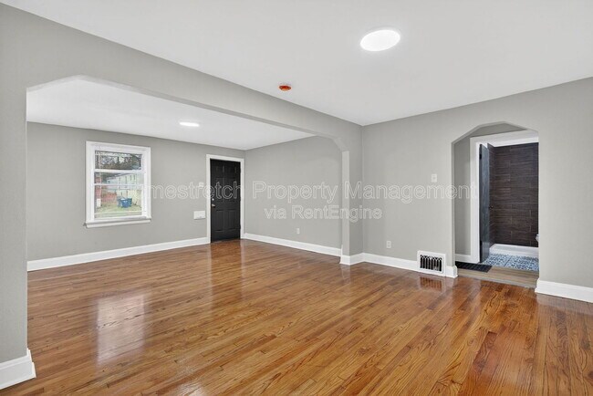 Building Photo - 7137 Garesche Ave