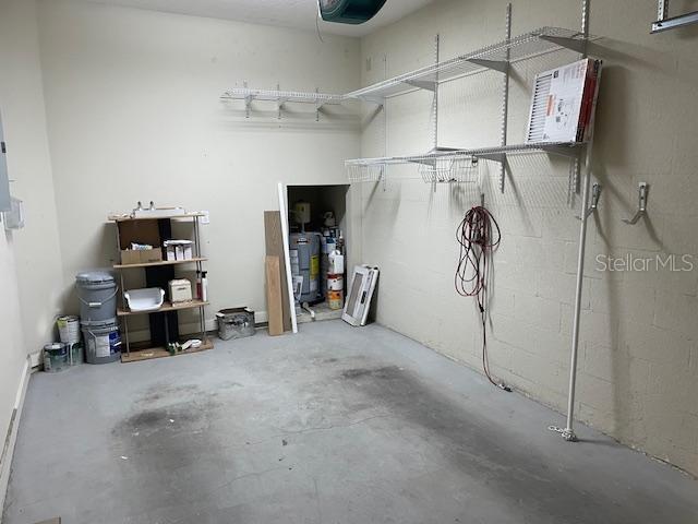 Building Photo - 409 S Westland Ave