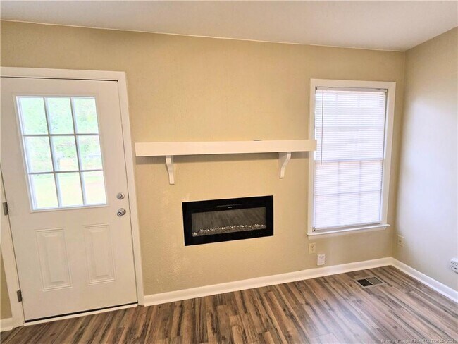 Building Photo - 1179 Butterwood Cir