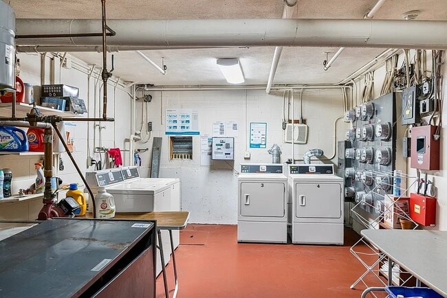 Building Photo - 11 Cogswell Ave