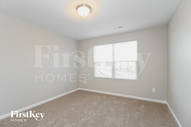 Building Photo - 231 Creekstone Ct